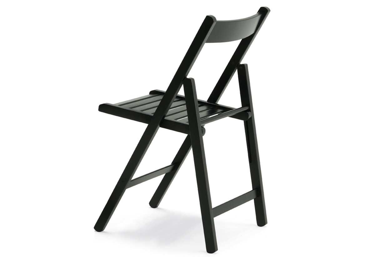 Απεικονίζεται η καρέκλα Bas.